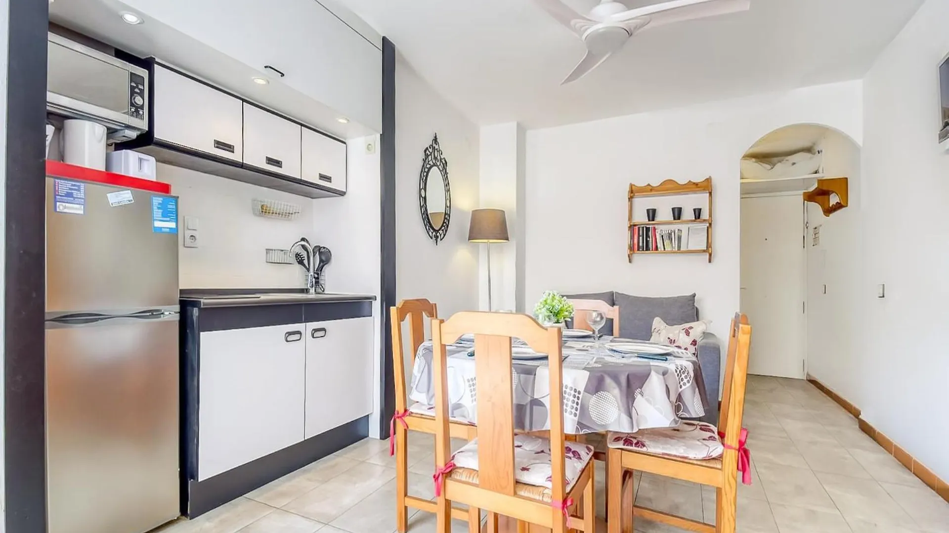 Beautiful Apartment With View Roses 0*,